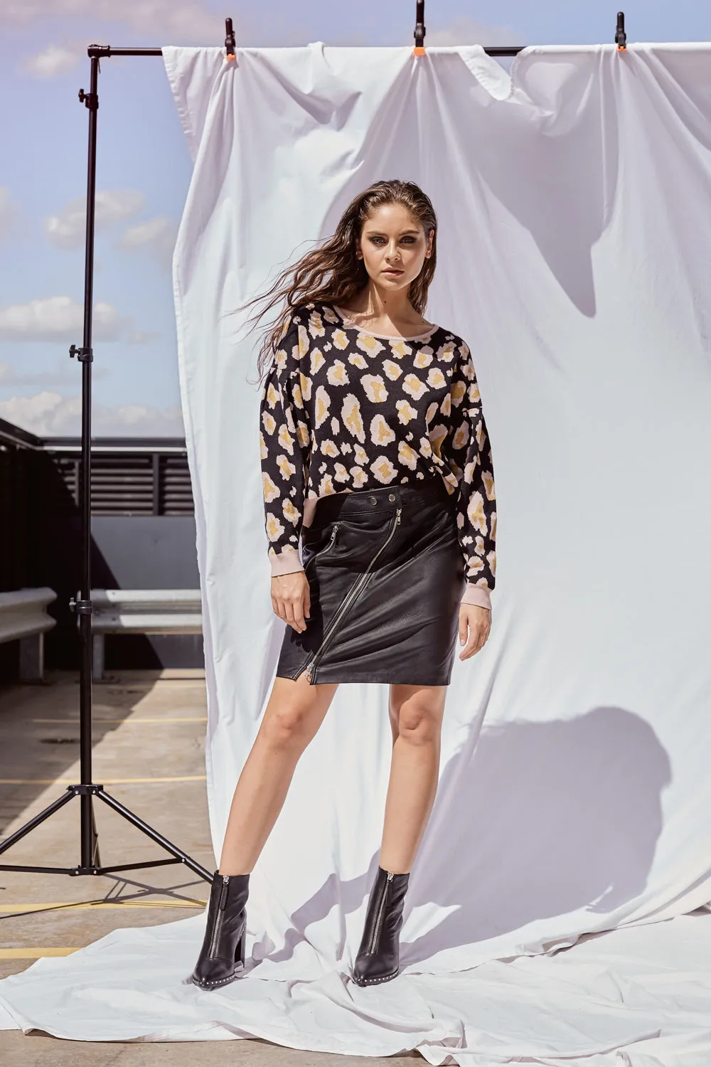 AMOUR ANIMAL PRINT KNIT