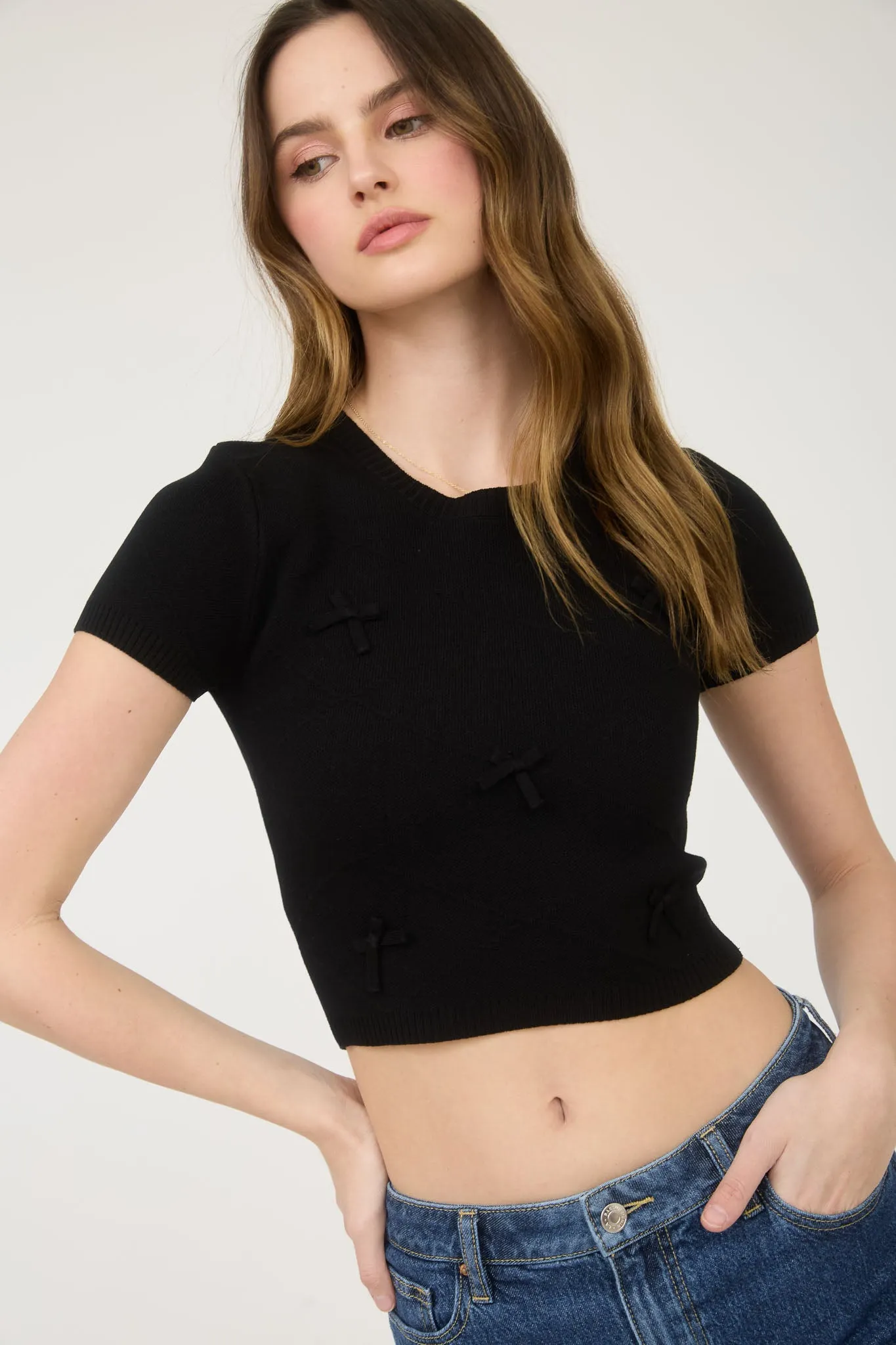 BOW DETAIL CREW NECK SHORT SLEEVE SWEATER CROP TOP
