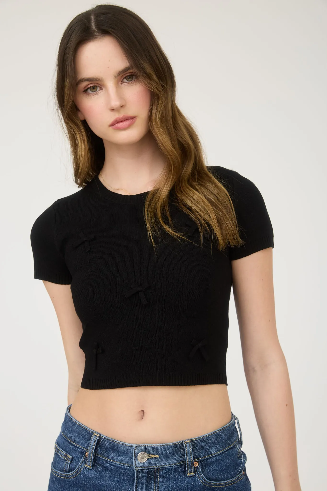 BOW DETAIL CREW NECK SHORT SLEEVE SWEATER CROP TOP