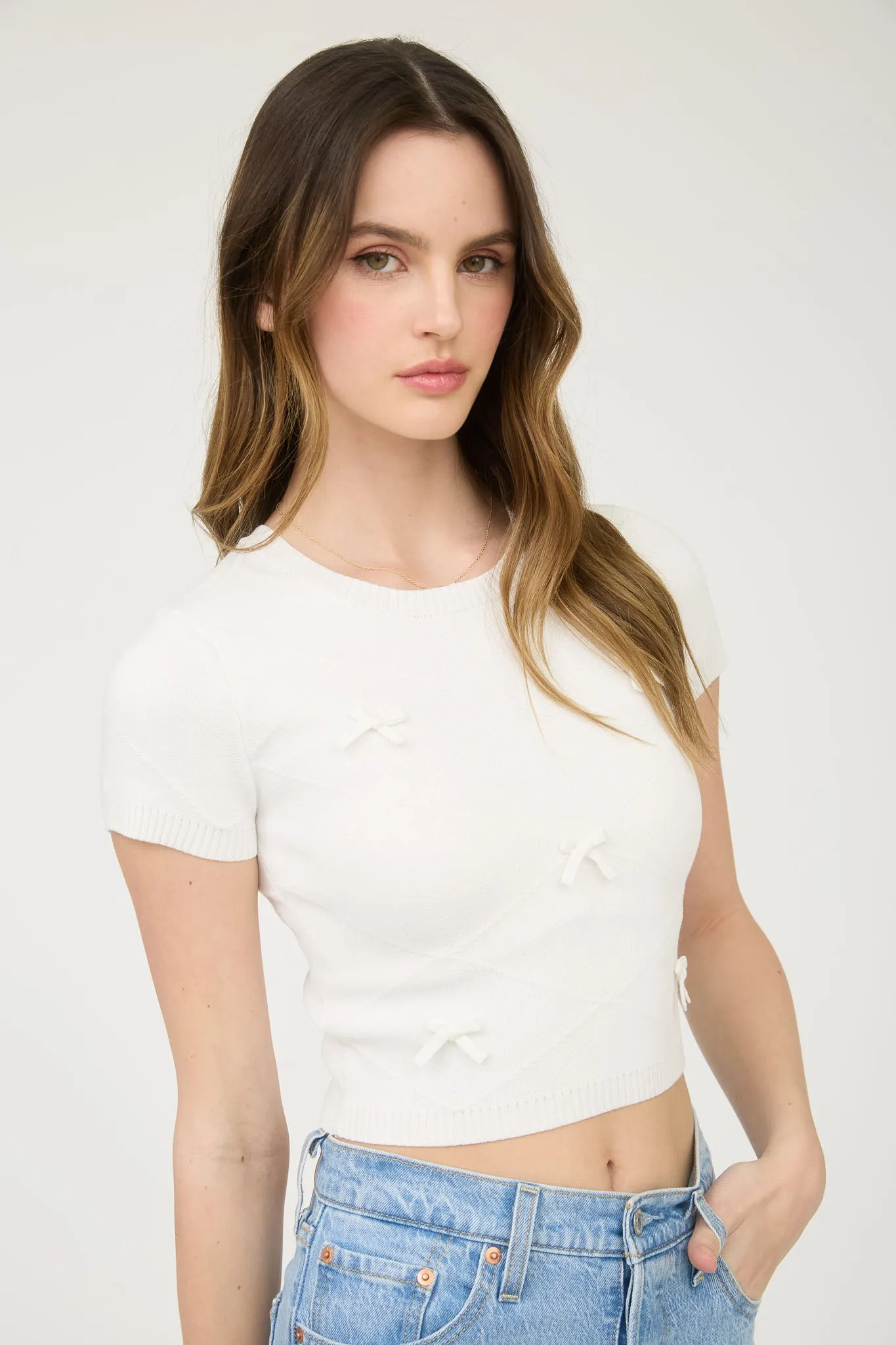 BOW DETAIL CREW NECK SHORT SLEEVE SWEATER CROP TOP