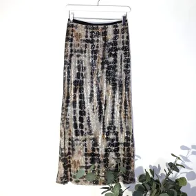 Classy subtle tie dye sequin skirt with elasticated waist (S-M)