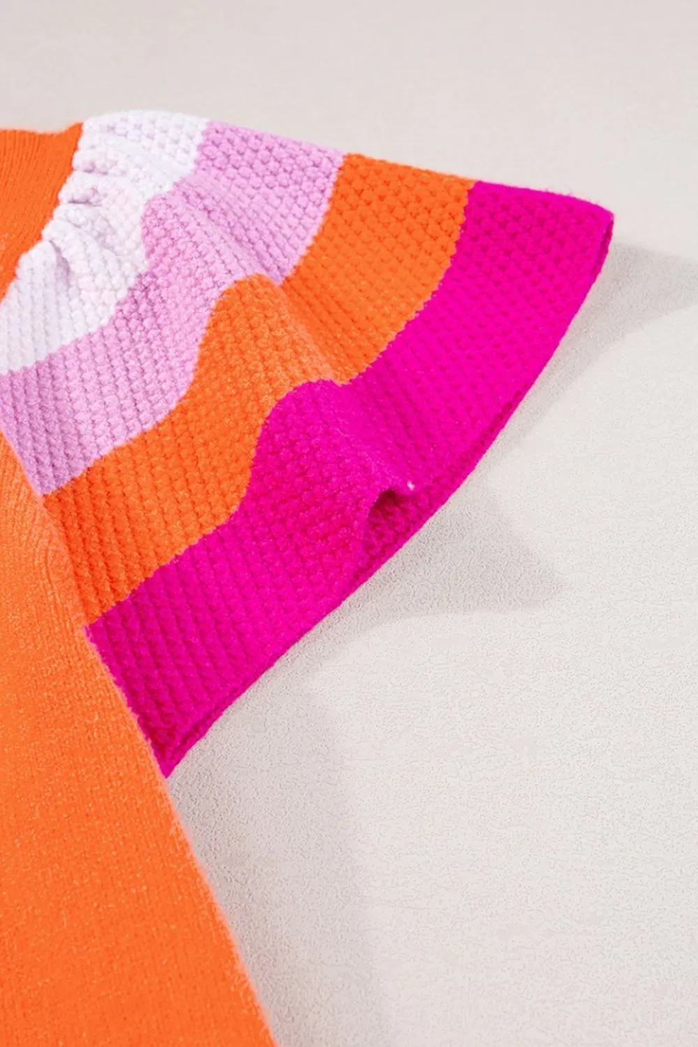 Contrast Flutter Sleeves Knit Top