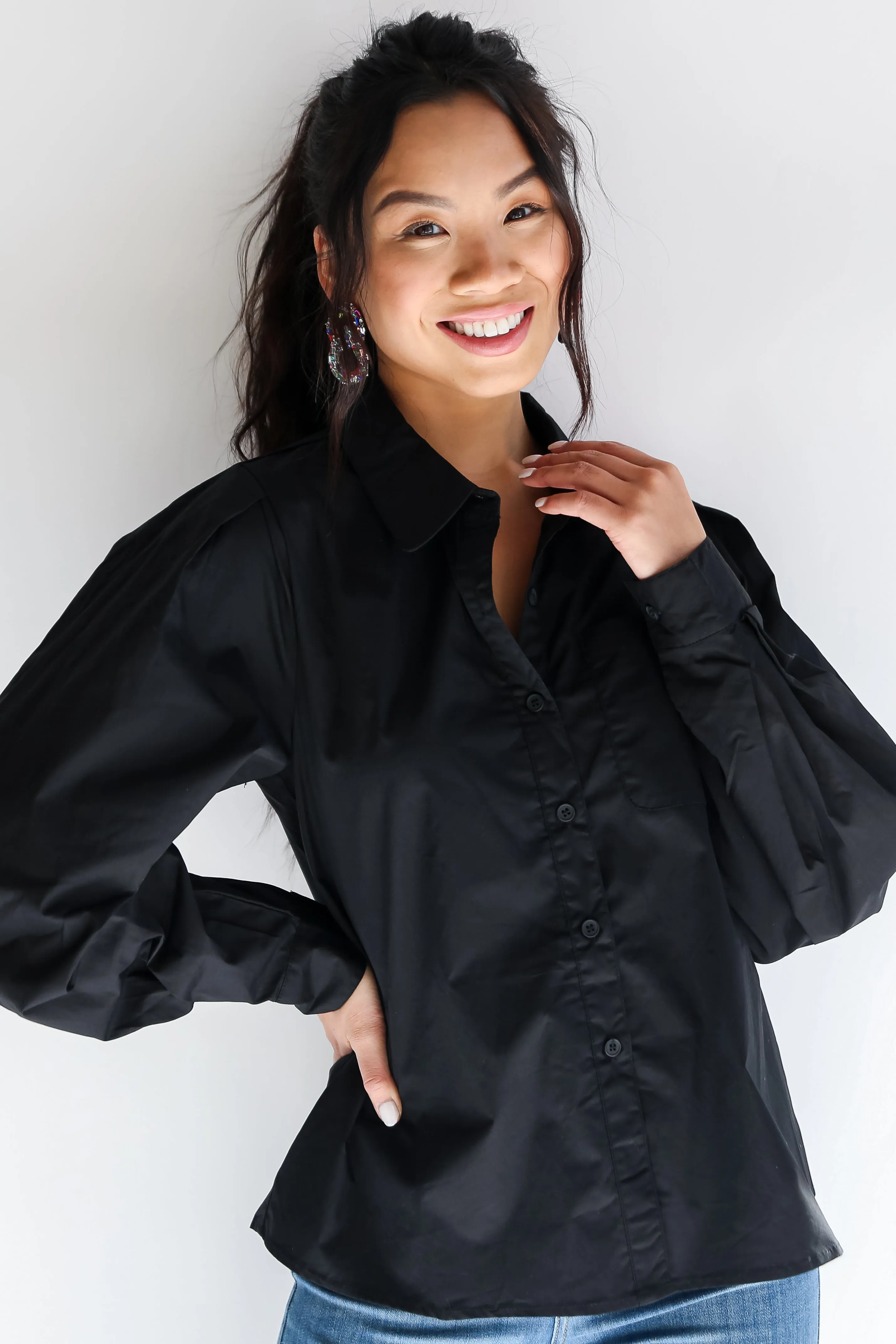 FINAL SALE - Essential Sophistication Button-Up Blouse - DOORBUSTER