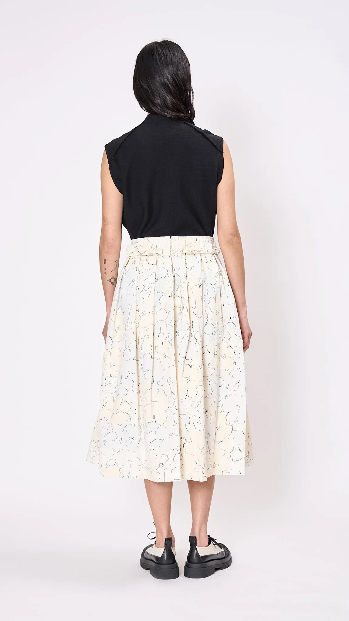 Pleated Mid Skirt in Butter